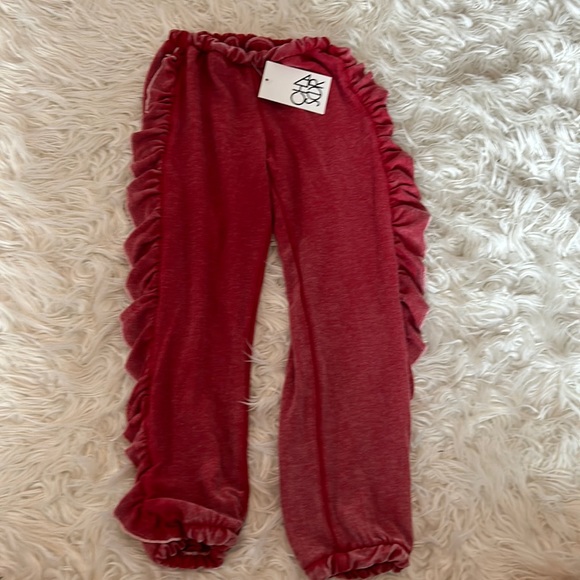 Chaser Other - chaser, girls, cozy knit ruffle side jogger in “cardinal“